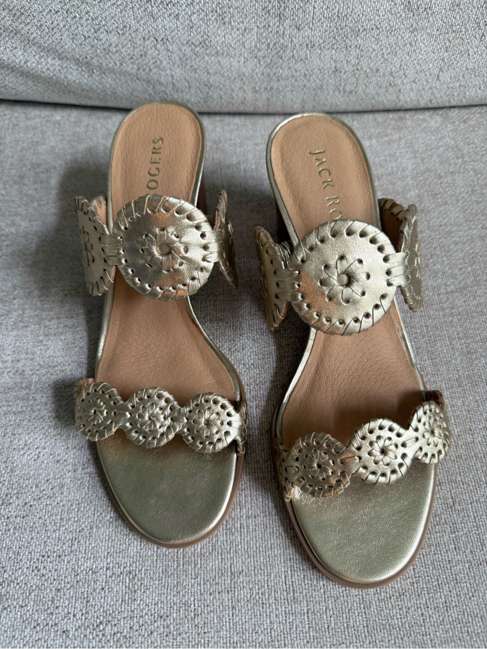 NWT Jack Rogers Laurin (Lauren) Mid Heel Sandals Platinum Leather Gold Block 8.5 - Picture 12 of 13